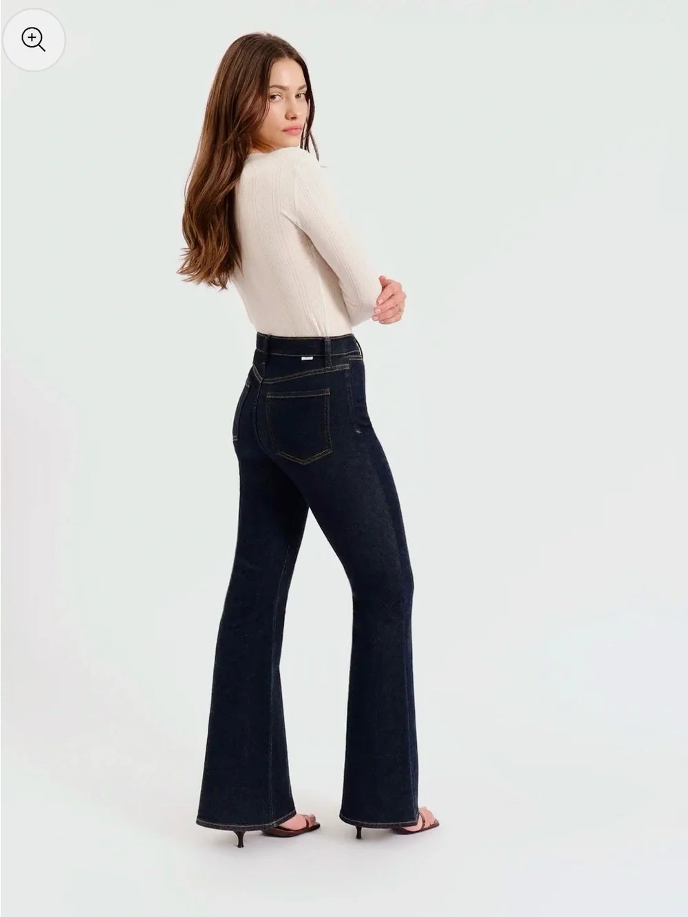 Sunset Flare High-Rise Leg Jeans in Dark Rinse Color